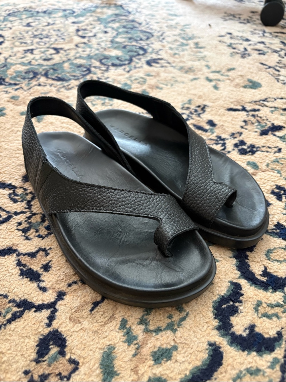Women's Black Leather Toe-Loop Slingback Sandals